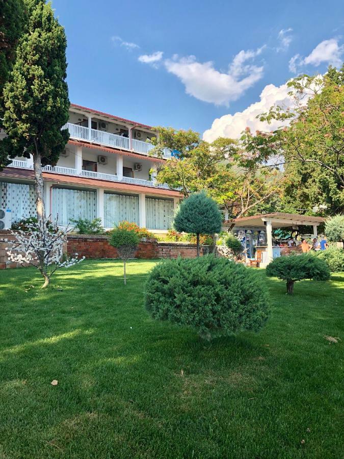 Hôtel Queen Vasilika à Dhërmi Extérieur photo